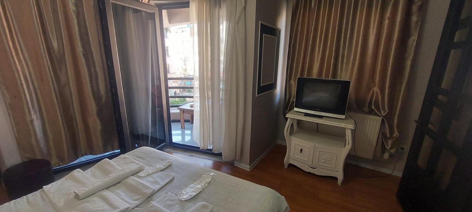 Metrepol Hotel Batumi Kültér fotó