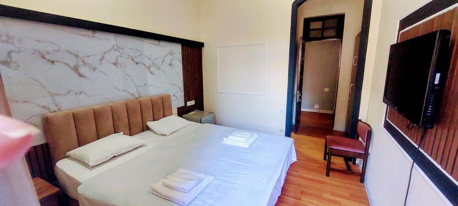 Metrepol Hotel Batumi Kültér fotó